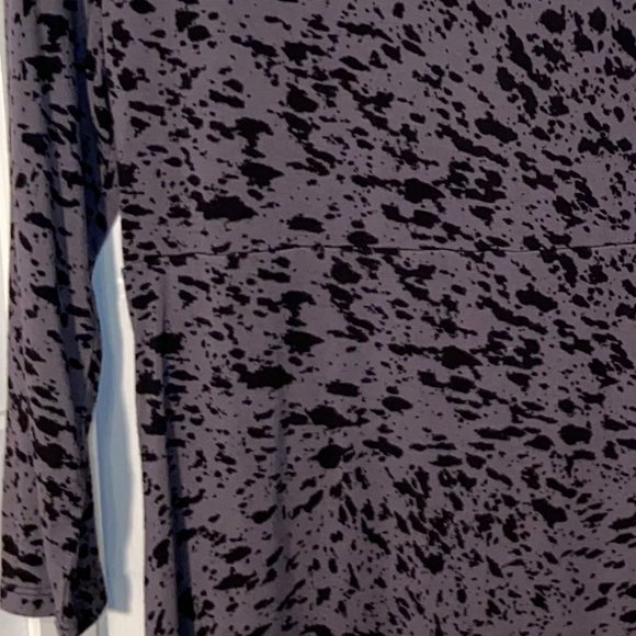 Ann Taylor Purple Cheetah 3/4 Sleeves Surplice - Picture 8 of 9